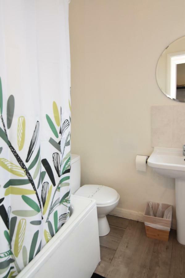 Cozy Apartment In Camden Town Лондон Экстерьер фото